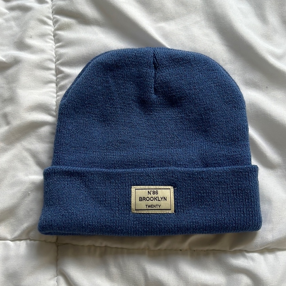 Baby blue brooklyn beanie